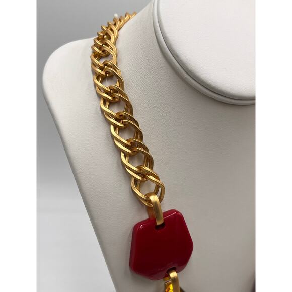 Zara Gold Tone Green, Red, Faux Tortoise Resin Chunky Statement
Necklace - Picture 6 of 9